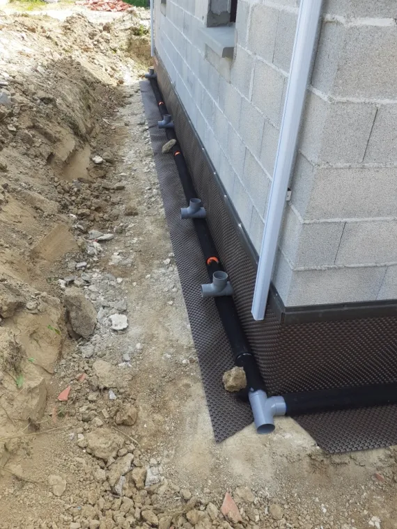 Pose d'un drain type "Batifibre" certifié QB-63-01-317